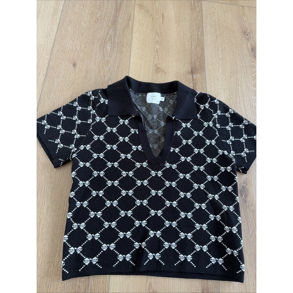 Black Patterned Short-Sleeve Turtleneck Polo Sweater